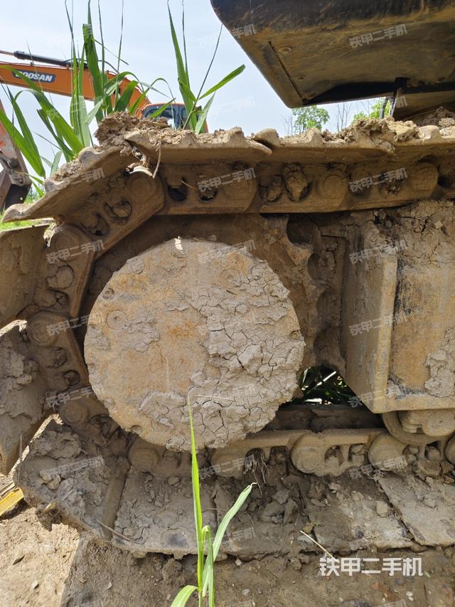 單側(cè)履帶整體（整機外觀）