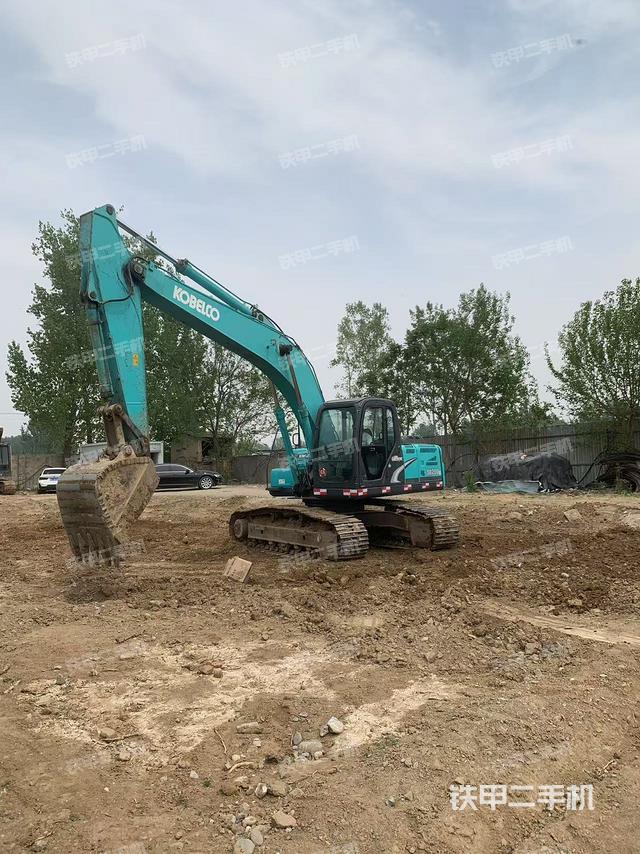 神鋼SK200挖掘機(jī)