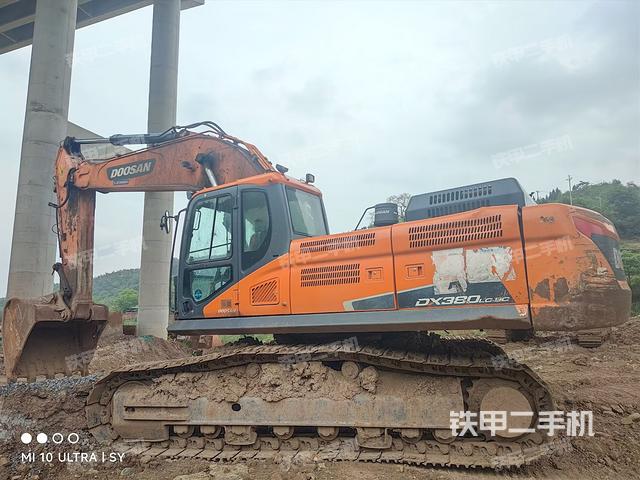左后45(整機(jī)外觀) 左后45(整機(jī)外觀)