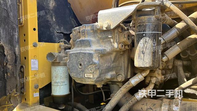 液壓泵斜45?右（大件艙室）