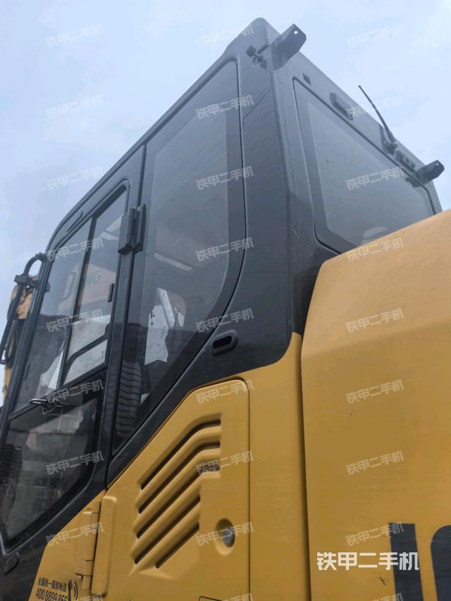駕駛室左后45度(駕駛室部分) 駕駛室左后45度(駕駛室部分)