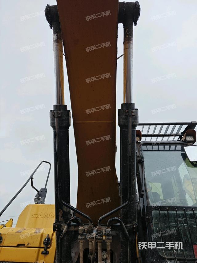 大臂整體?右側(cè)（工作和回轉(zhuǎn)裝置）