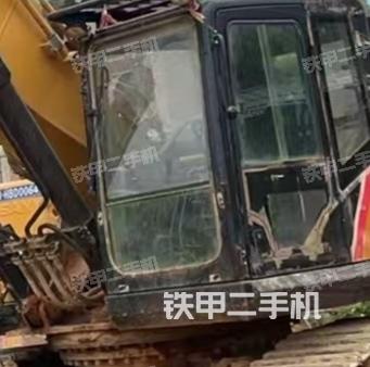 駕駛室整體（整機外觀）