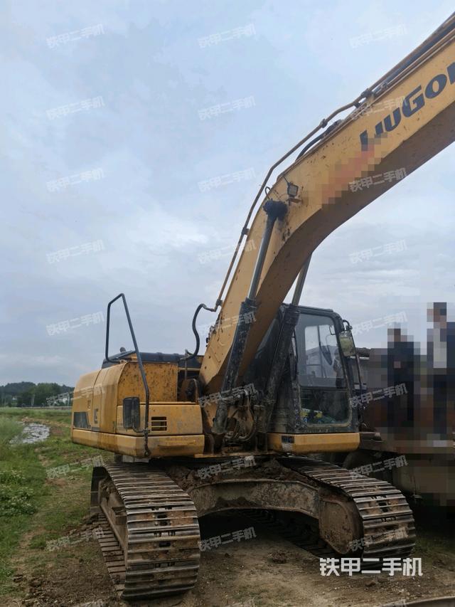 右前45(整機(jī)外觀) 右前45(整機(jī)外觀)