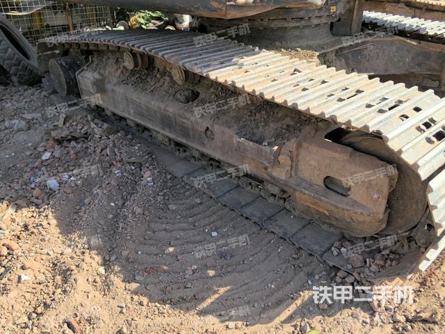 左導向輪(行走機構) 左導向輪(行走機構)