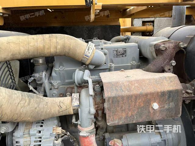 發(fā)動機整體俯視(整機外觀) 發(fā)動機整體俯視(整機外觀)