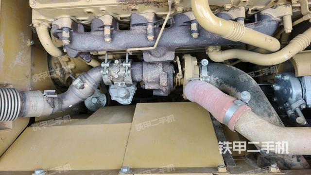 氣門室蓋螺絲特寫（上車部件）