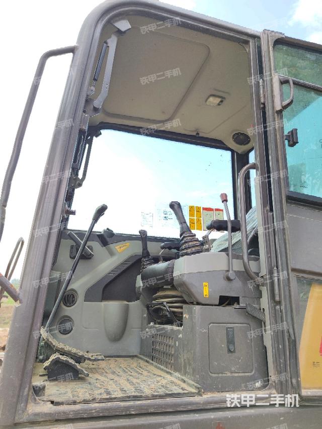 頂棚整體（駕駛室部分）