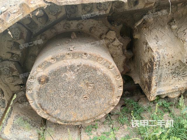 右驅(qū)動輪（行走機構(gòu)）