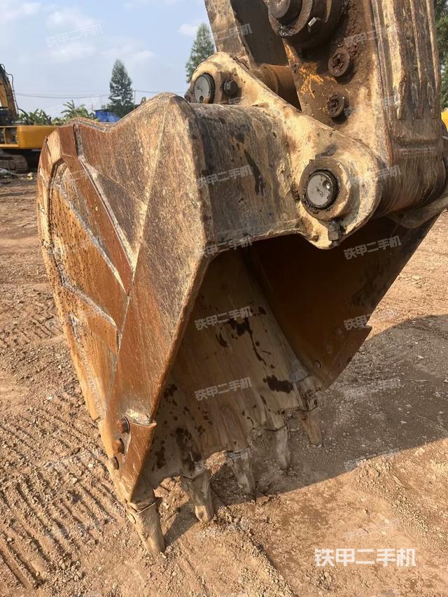 小臂整體左后（工作和回轉(zhuǎn)裝置）