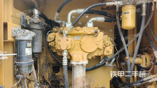 液壓泵斜45?左（大件艙室）