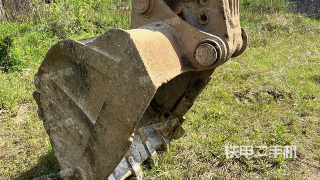 鏟斗右后整體（工作和回轉(zhuǎn)裝置）