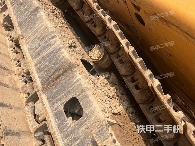 左驅(qū)動(dòng)輪（行走機(jī)構(gòu)）