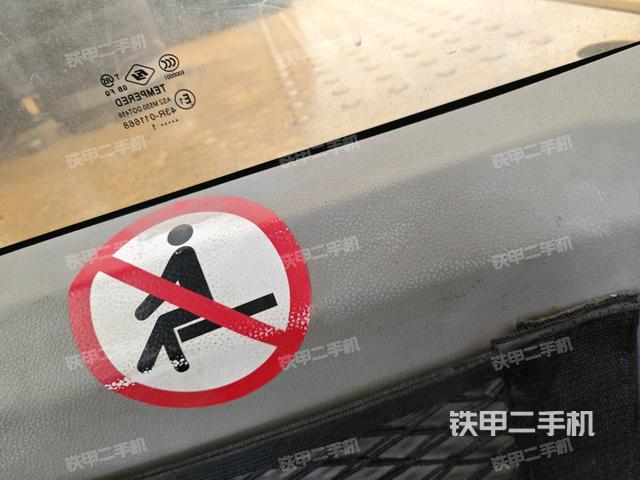 后窗玻璃角標(biāo)（駕駛室部分）