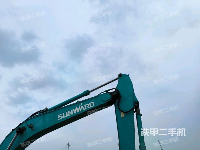 大臂背部俯視（工作和回轉裝置）