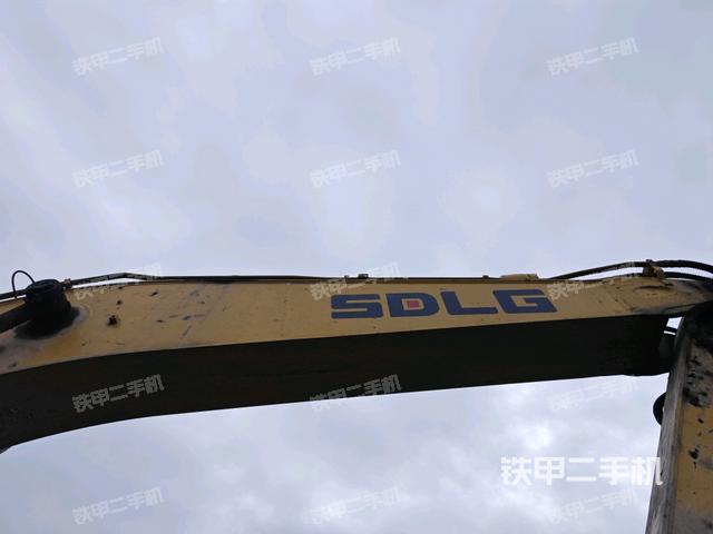 大臂整體?右側(cè)(工作和回轉(zhuǎn)裝置) 大臂整體?右側(cè)(工作和回轉(zhuǎn)裝置)