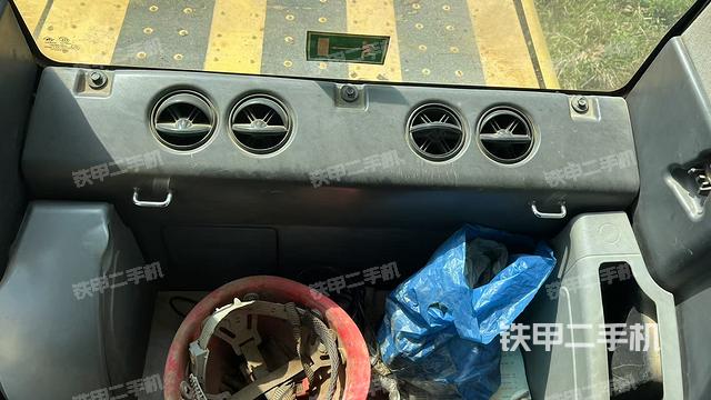 座椅后部（駕駛室部分）