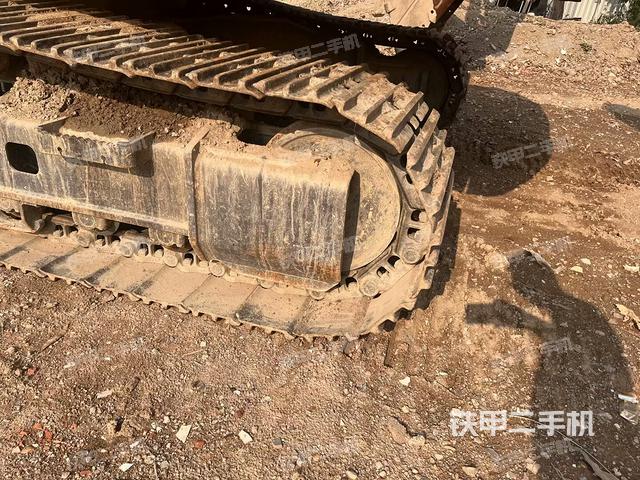 左側(cè)行走馬達(dá)蓋板（行走機(jī)構(gòu)）