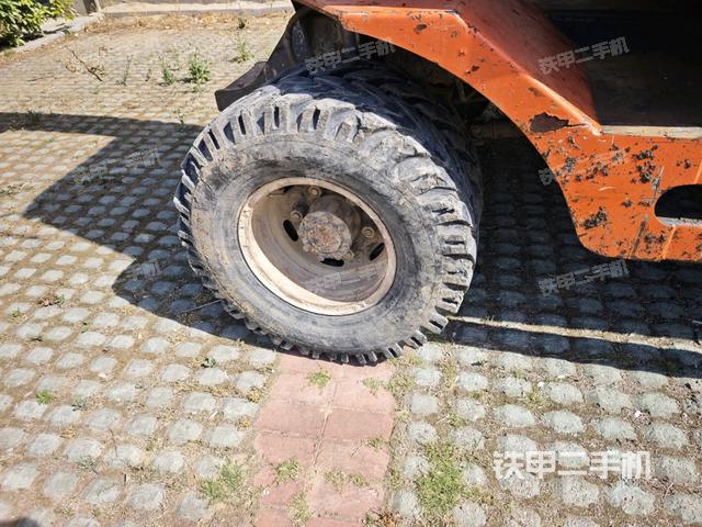 右側(cè)履帶整體?（行走機(jī)構(gòu)）