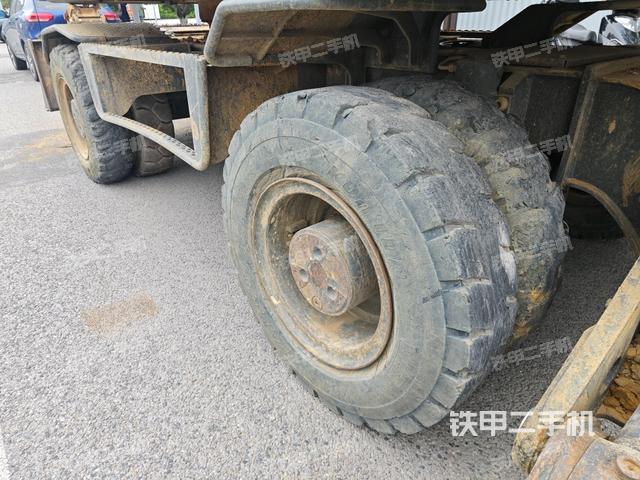 左側(cè)履帶整體?(行走機(jī)構(gòu)) 左側(cè)履帶整體?(行走機(jī)構(gòu))