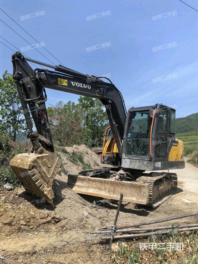 沃爾沃EC75DAG挖掘機(jī)