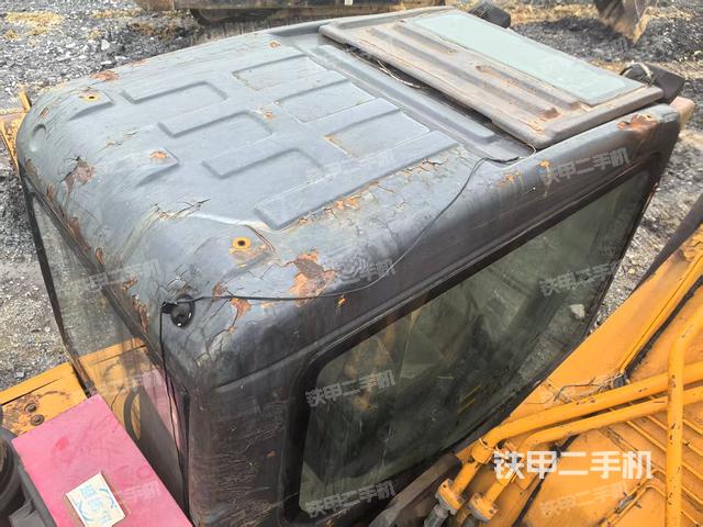 駕駛室頂部（整機(jī)外觀）