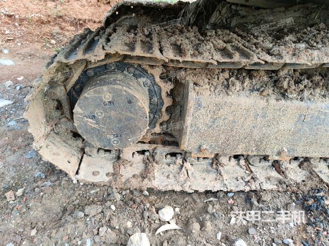 右驅(qū)動輪（行走機(jī)構(gòu)）