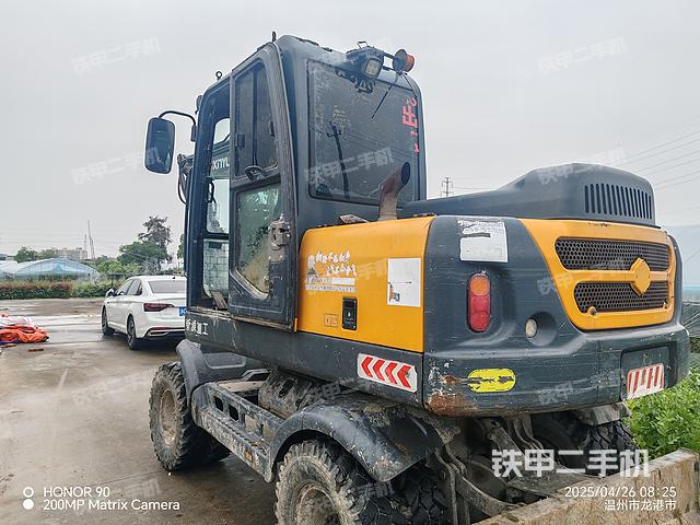 整機右后45°(整機外觀) 整機右后45°(整機外觀)