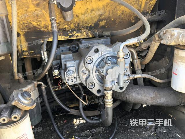 液压泵斜45 左（大件舱室）