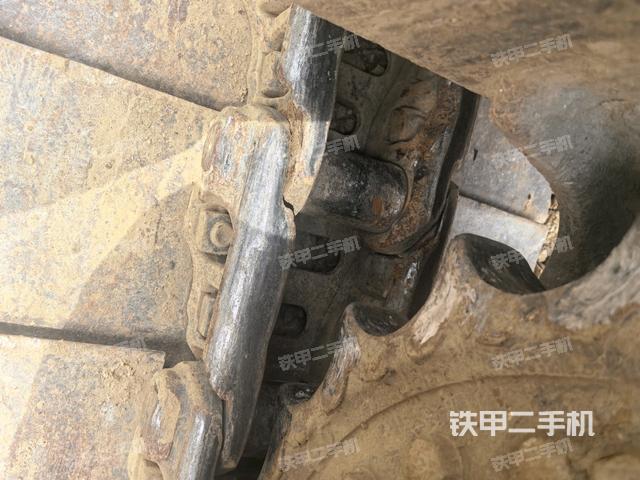 左側(cè)行走馬達(dá)蓋板(行走機(jī)構(gòu)) 左側(cè)行走馬達(dá)蓋板(行走機(jī)構(gòu))