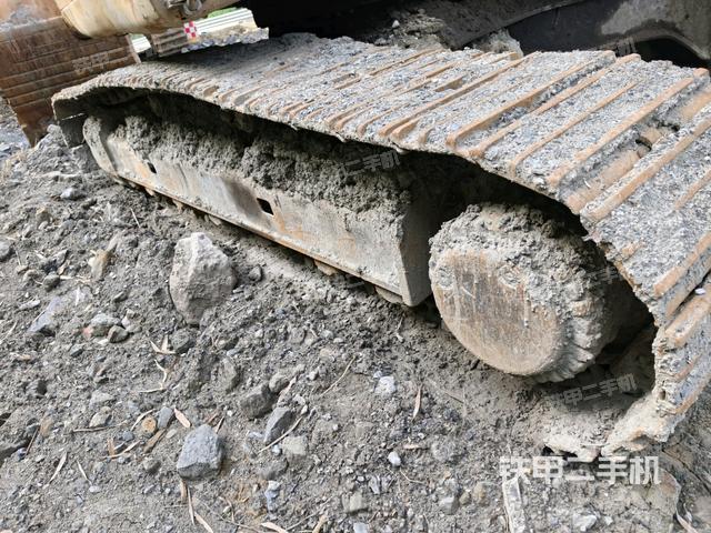 左側(cè)履帶整體?(行走機(jī)構(gòu)) 左側(cè)履帶整體?(行走機(jī)構(gòu))