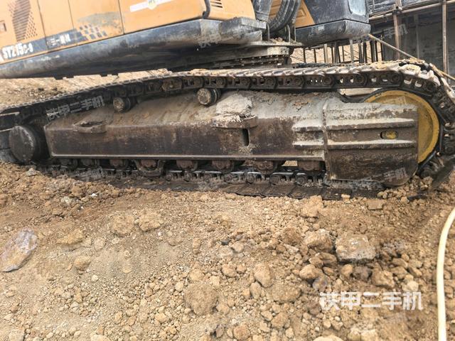 左側(cè)履帶整體?（行走機(jī)構(gòu)）