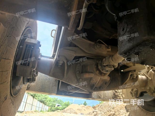 后驅(qū)動(dòng)橋(液壓/傳動(dòng)系統(tǒng)) 后驅(qū)動(dòng)橋(液壓/傳動(dòng)系統(tǒng))