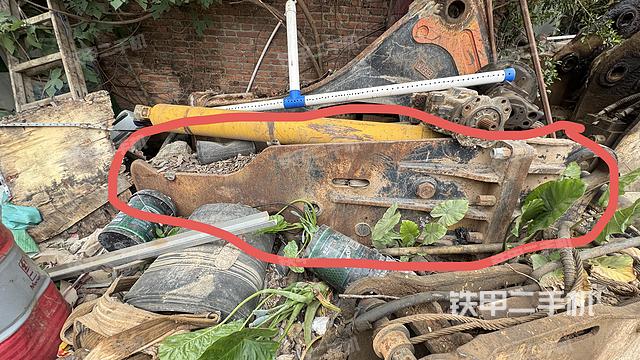 整機(jī)左側(cè)（設(shè)備外觀及核心部件）