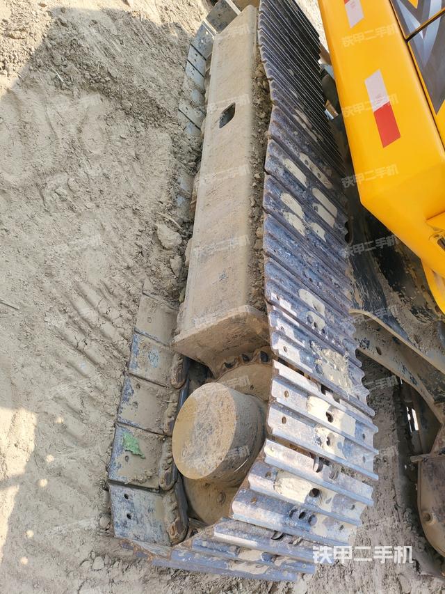 左側(cè)履帶整體?（行走機構(gòu)）