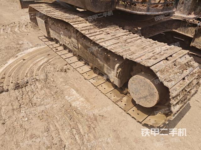 左側(cè)履帶整體?（行走機構(gòu)）