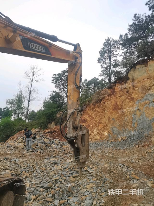 小臂整體右前（工作和回轉(zhuǎn)裝置）