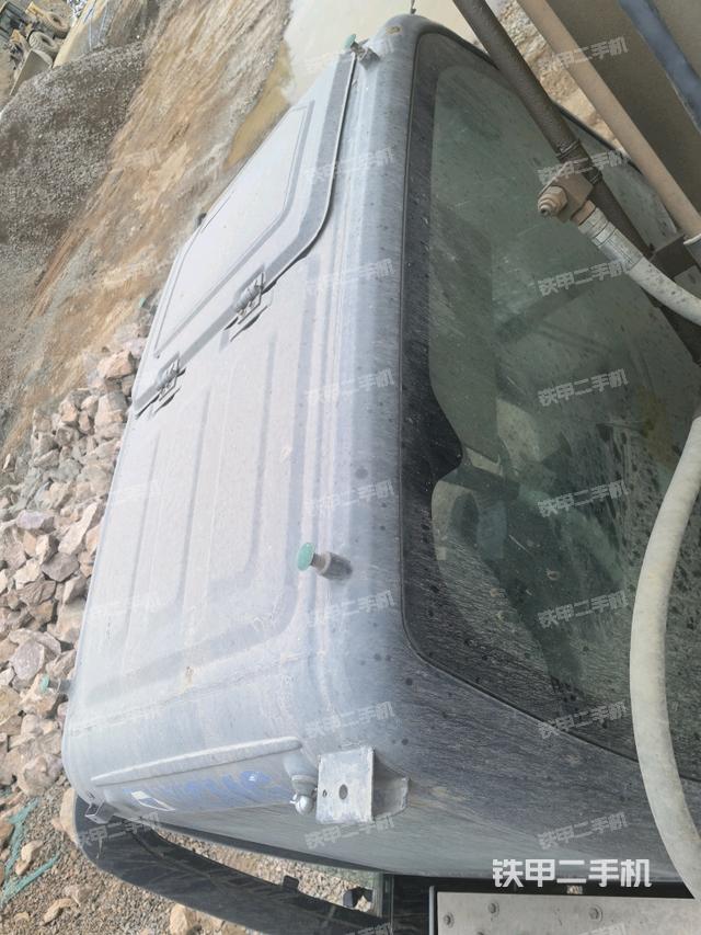 駕駛室頂部俯視(上車部件) 駕駛室頂部俯視(上車部件)