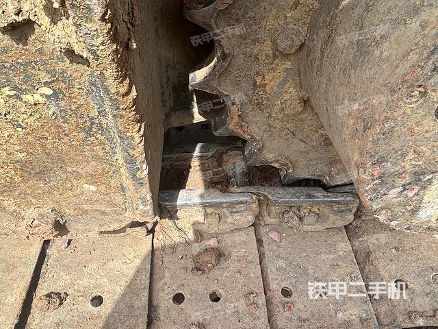 单侧履带整体（整机外观）