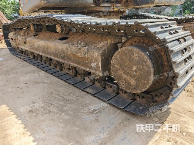 单侧履带整体（整机外观）