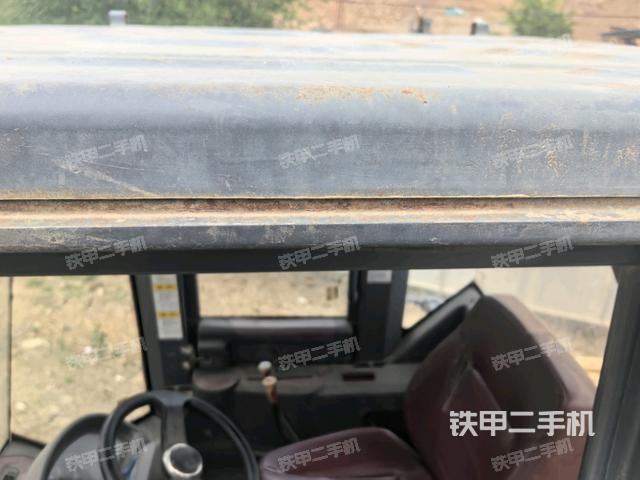 駕駛室頂部 外(駕駛室部分) 駕駛室頂部 外(駕駛室部分)