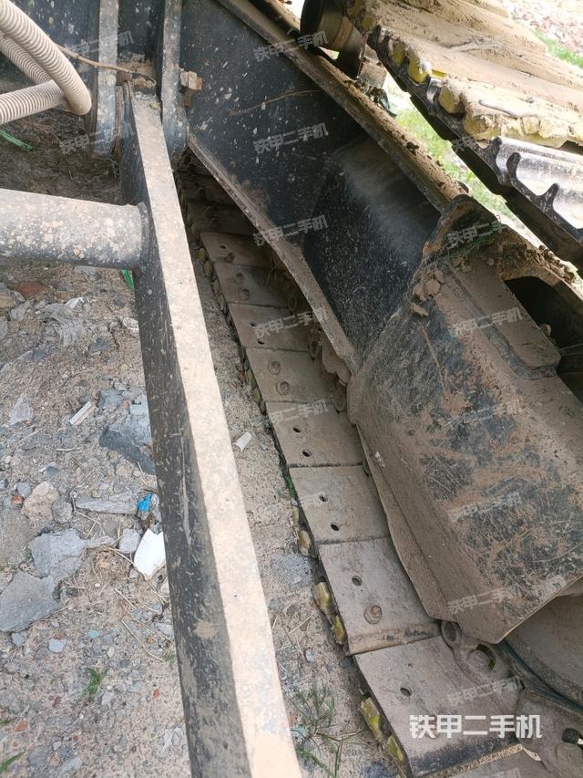 左導(dǎo)向輪（行走機(jī)構(gòu)）