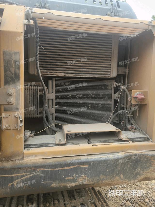 散熱器室(大件艙室) 散熱器室(大件艙室)