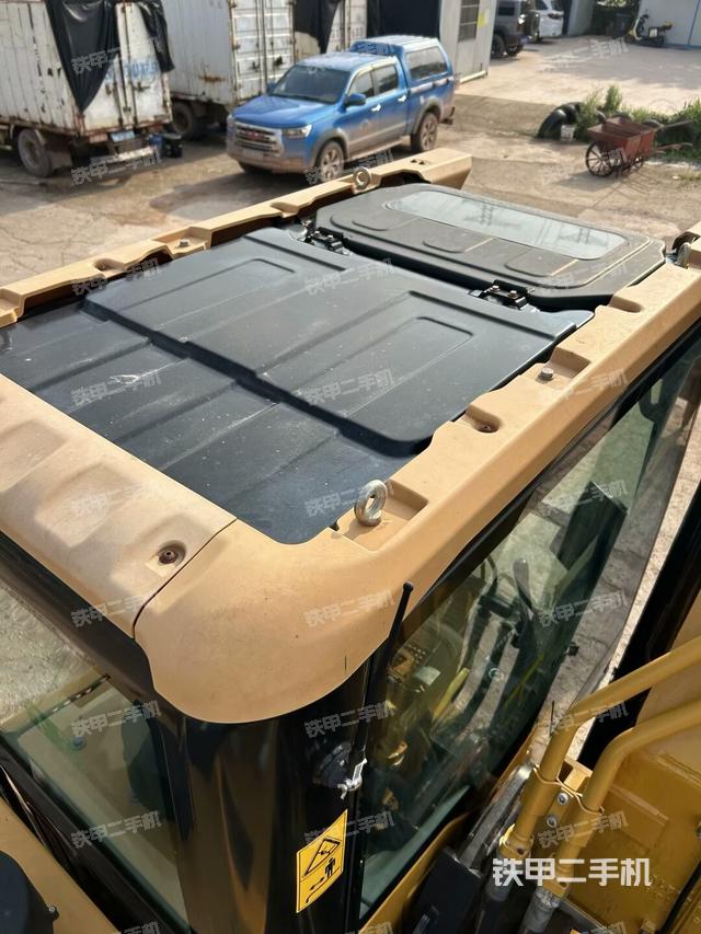 駕駛室頂部俯視(上車部件) 駕駛室頂部俯視(上車部件)
