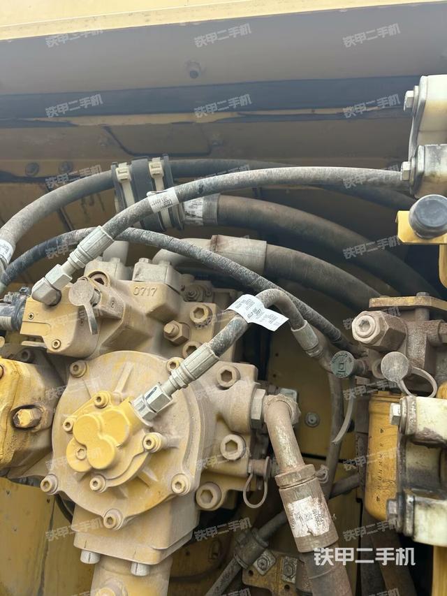 電瓶（大件艙室）