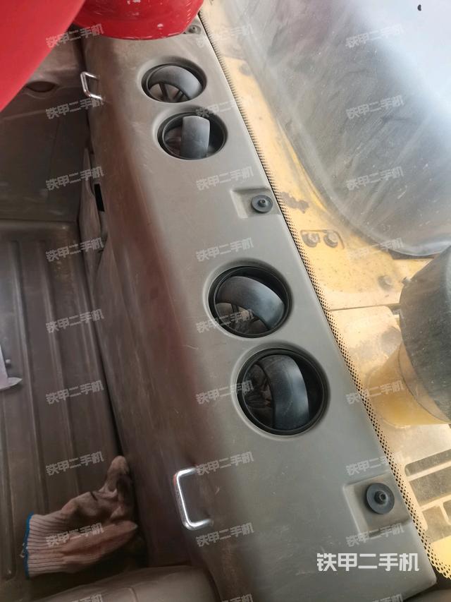 座椅后部（駕駛室部分）