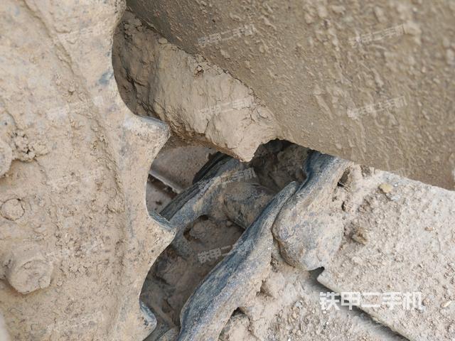 左托鏈輪和鏈筋(行走機(jī)構(gòu)) 左托鏈輪和鏈筋(行走機(jī)構(gòu))