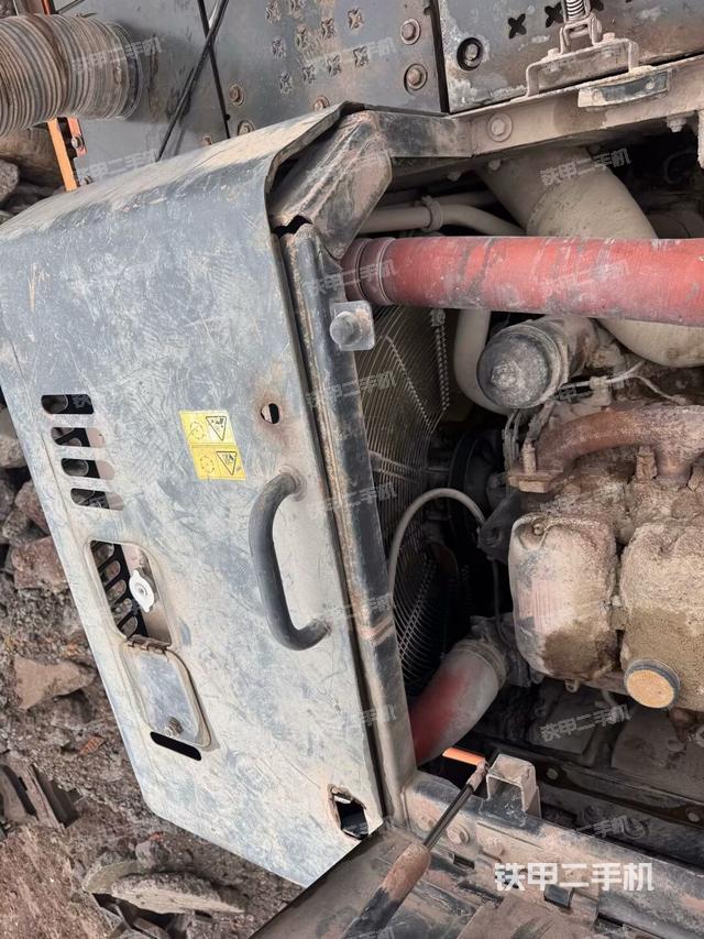 氣門室蓋螺絲特寫（上車部件）