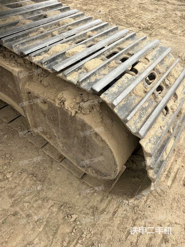 單側(cè)履帶整體（整機外觀）