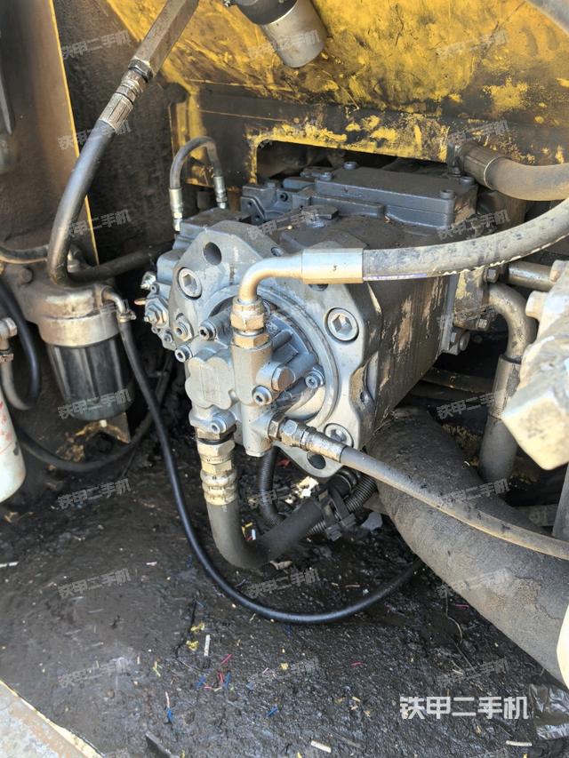 液压泵室（大件舱室）